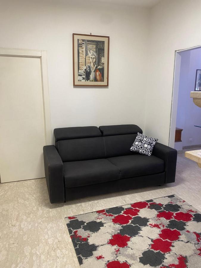 Nic Roma House公寓 外观 照片